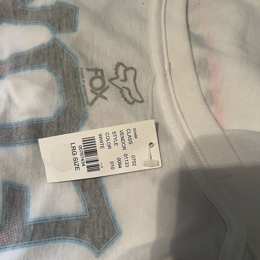 Fox Racing Moto is Life Established 1974 White Graphic Womens SS TShirt Sz L NWT - Picture 9 of 9